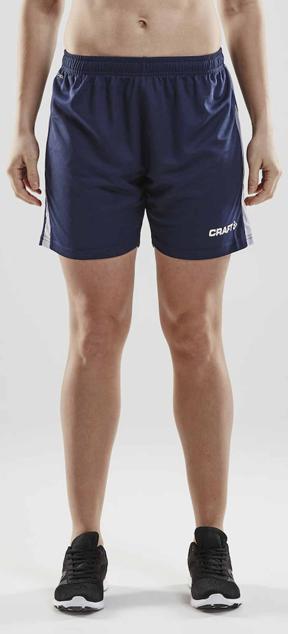1906995-navy-model navy