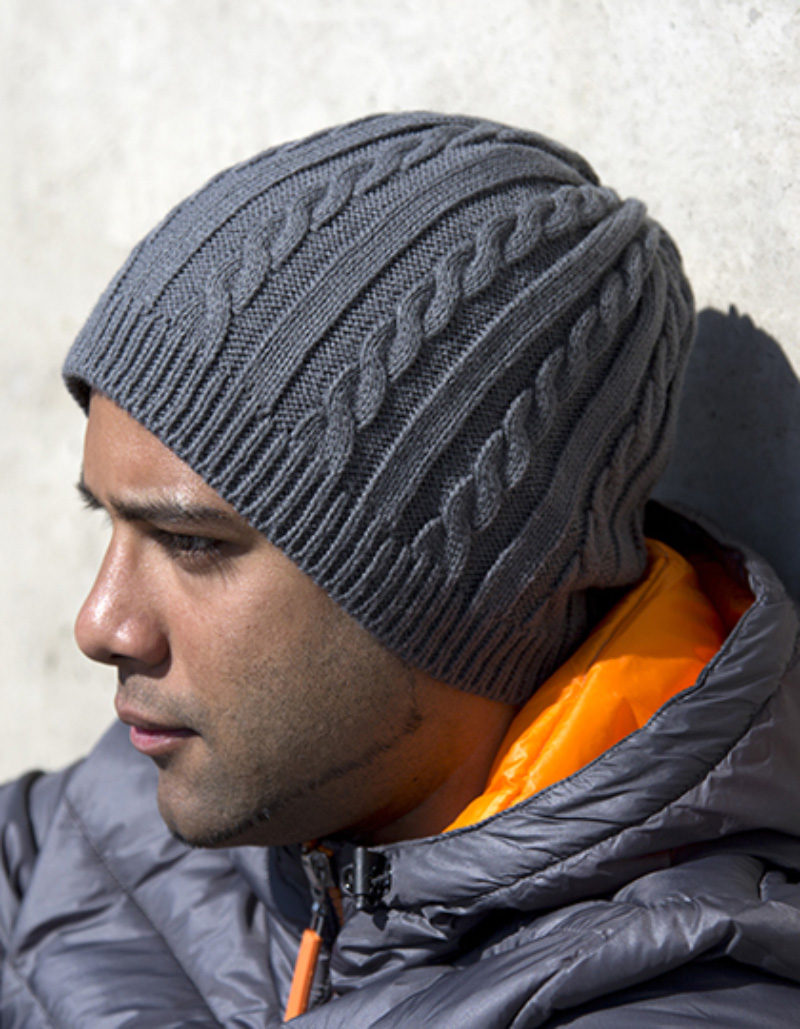 R370X-Model1 Strickmütze mit Zopfmuster Result R370X