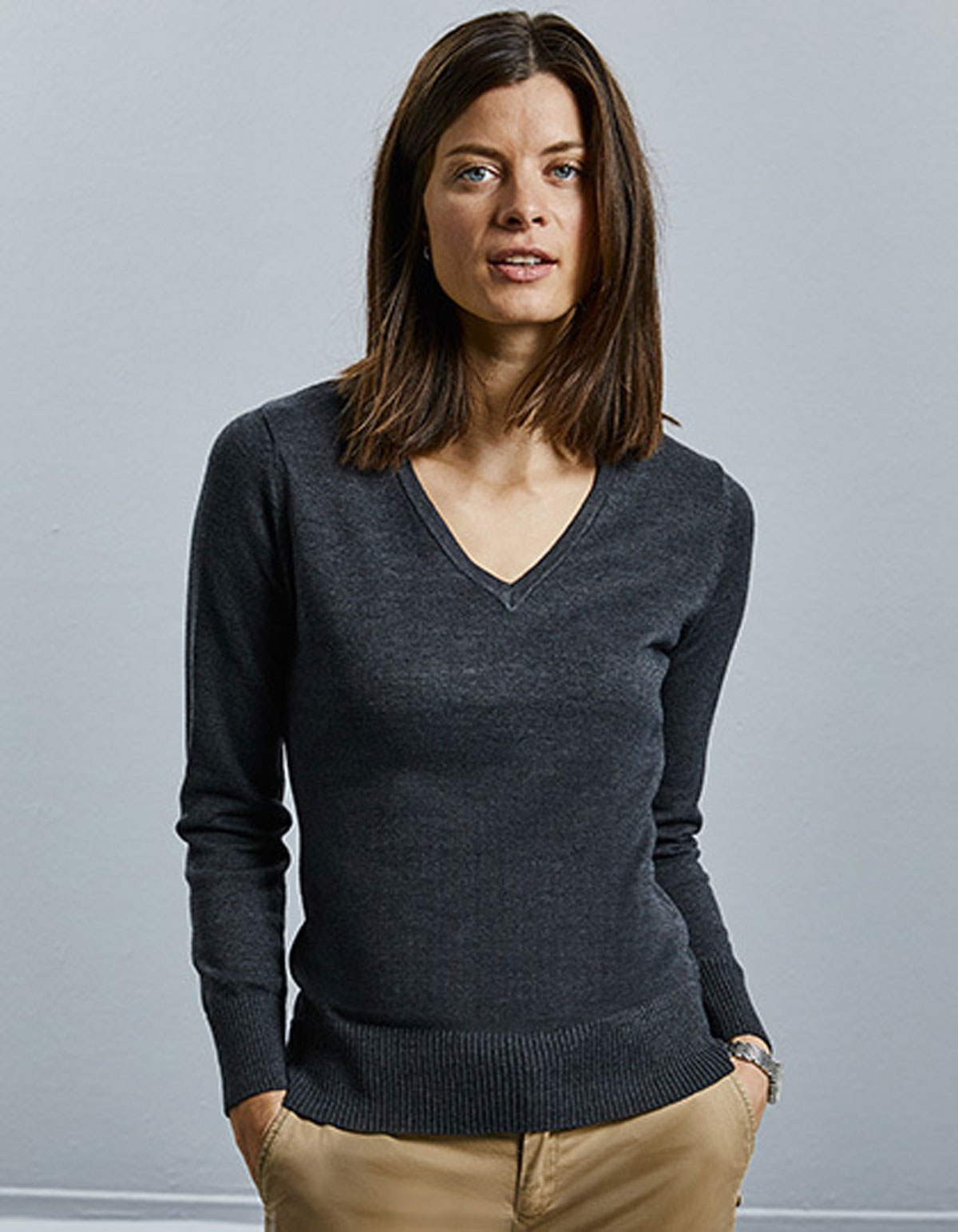 710F-charcoalmarl2 Russell 710F Pullover femme tricoté col V