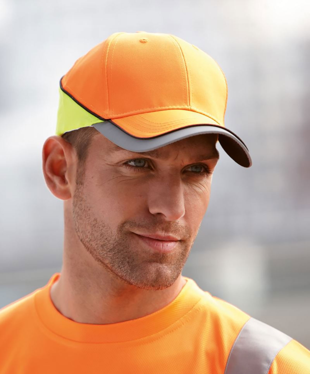 MB036-foto1 Neon-Reflex-Cap MB036