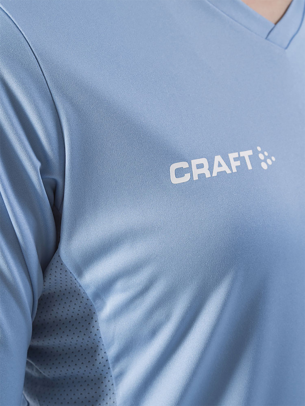 1906885-detail MFF blue detail
