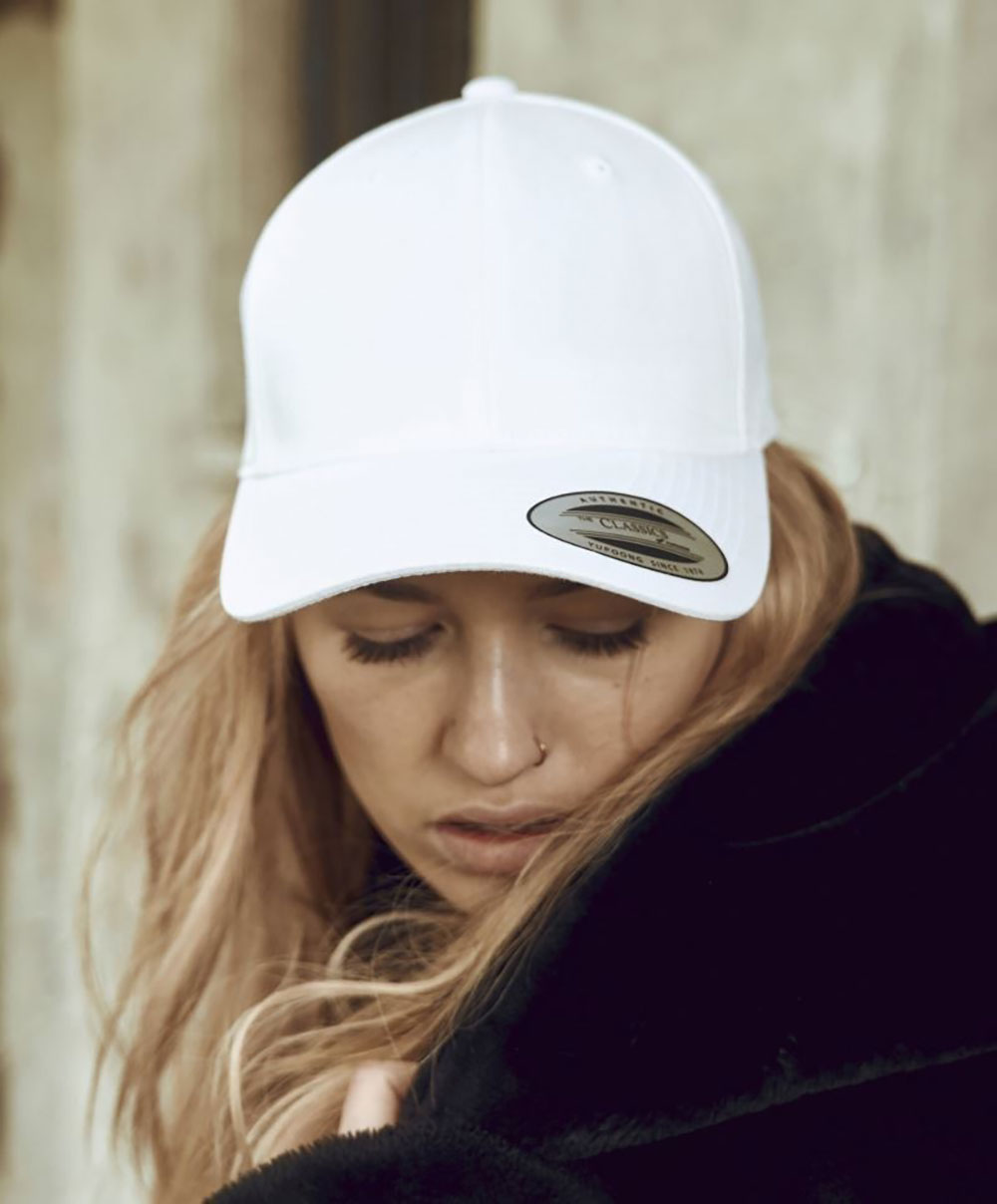 7706-M Curved Classic Snapback Cap Flexfit 7706