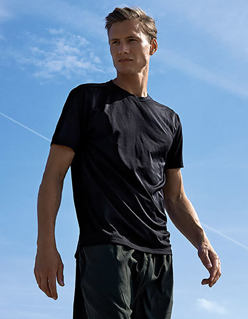 R61001-Model Unisex Performance T-Shirt Neutral R61001