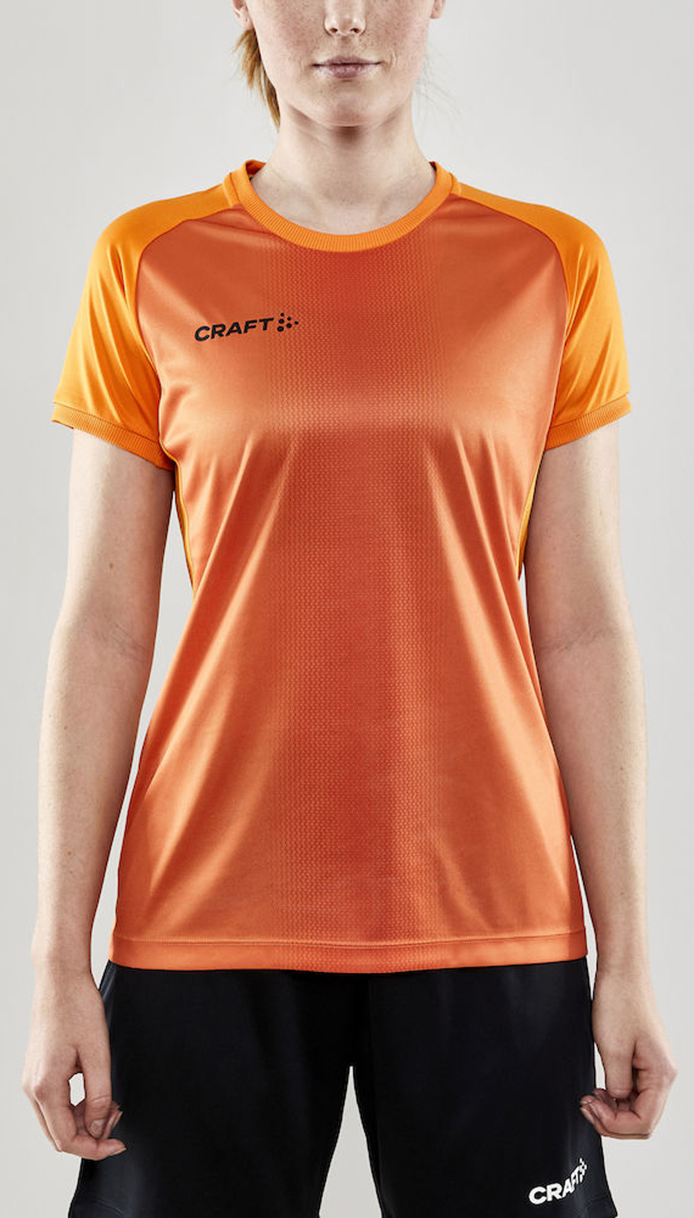 1910179-model carrot/ black