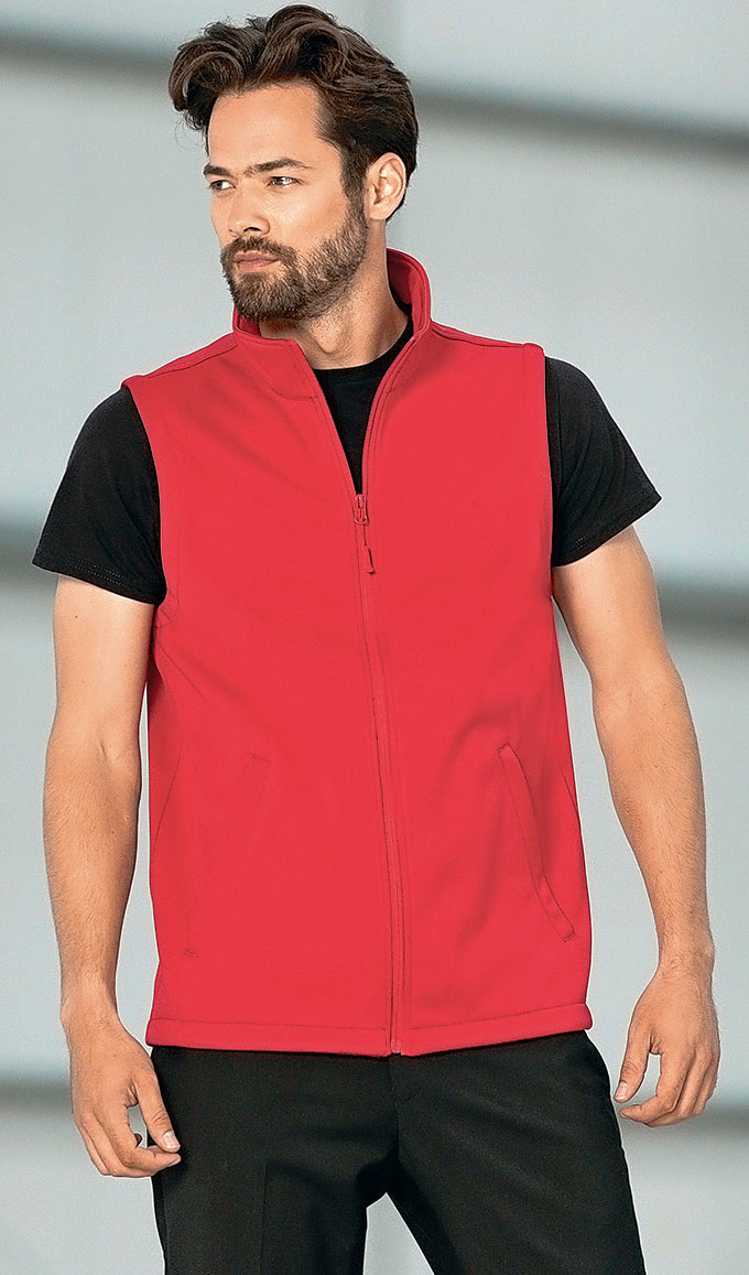 041M_CR_Model_HR Russell 041M Smart Softshell-Gilet