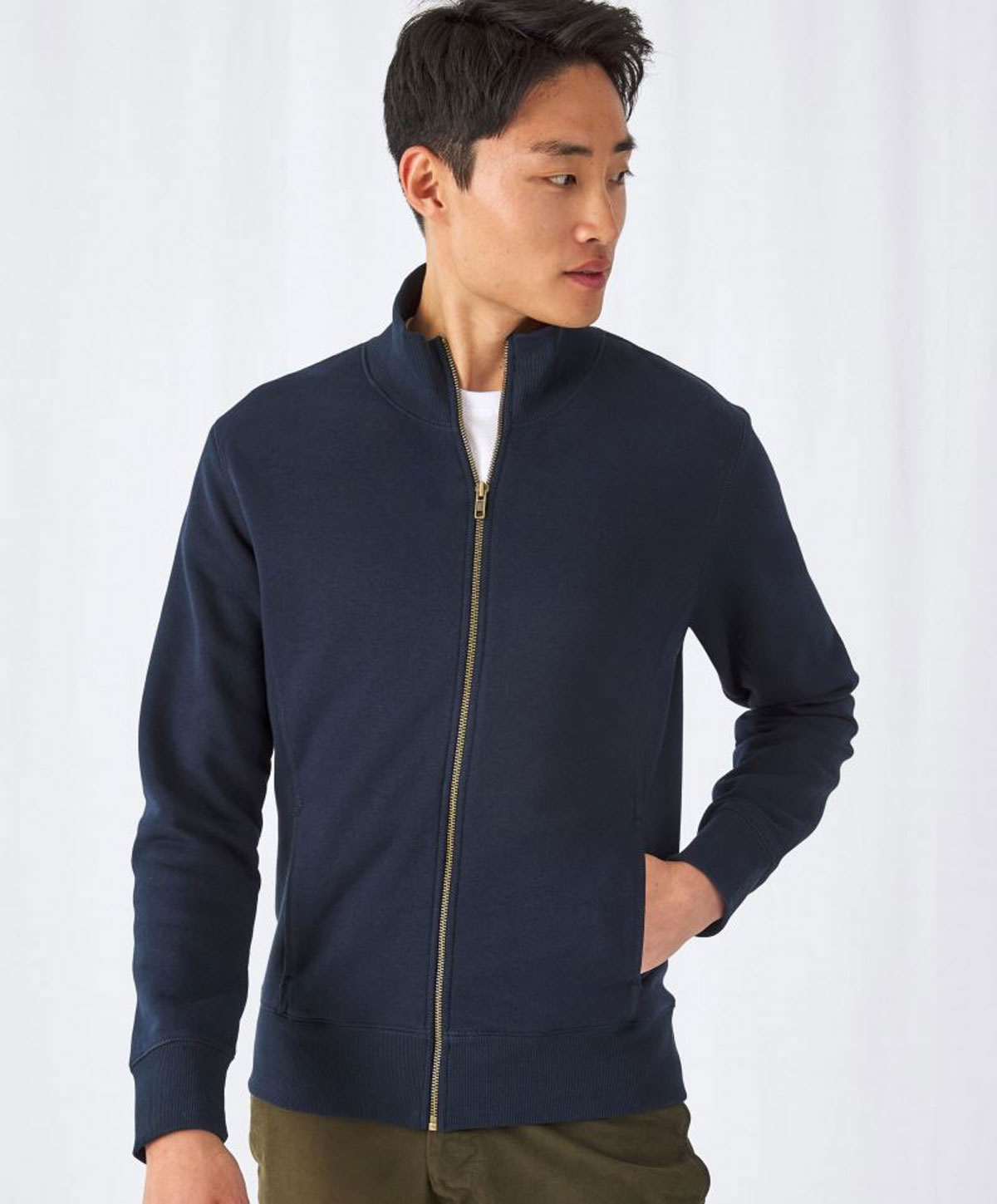 W646-Model-navy Sweat Jacket Spider Men B&C WM646
