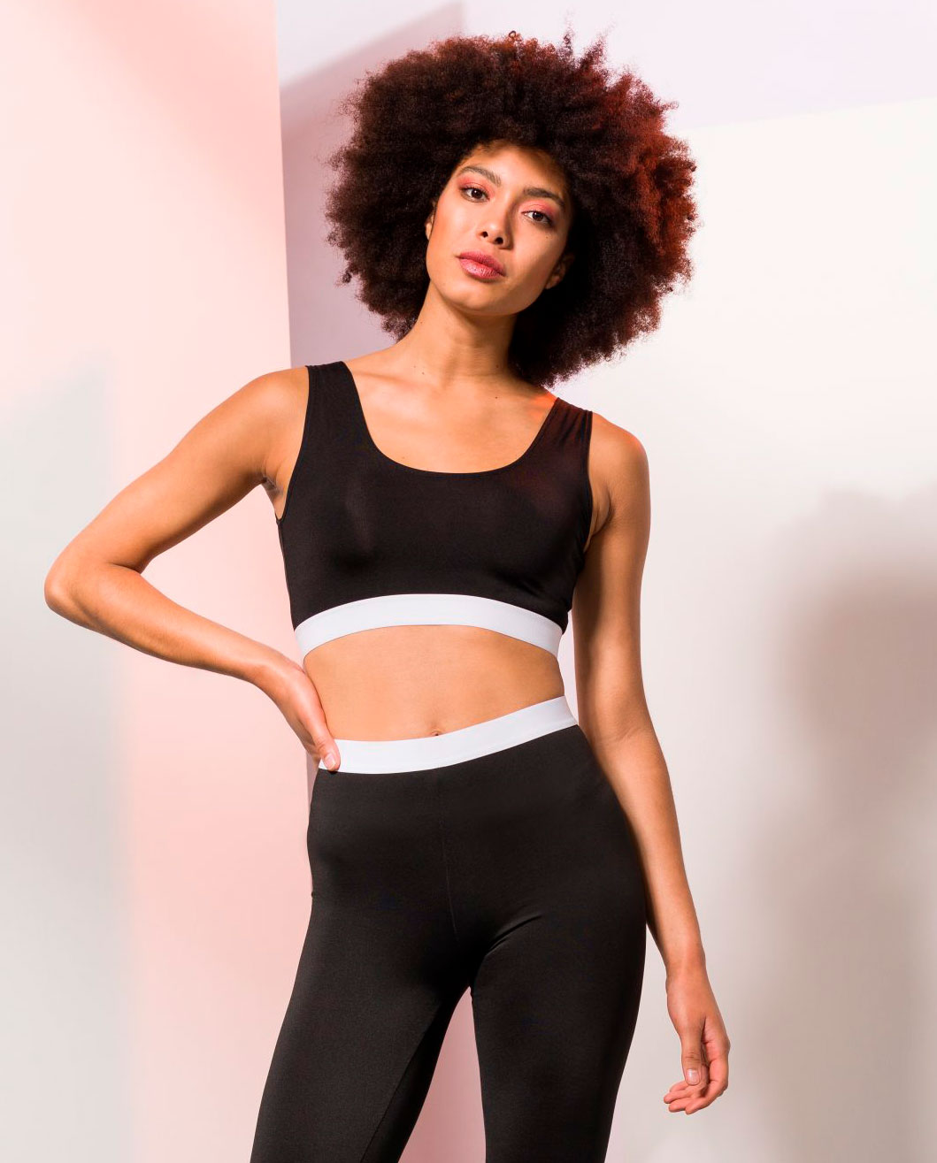 SK236_SK426_BLACKWHITE_21_01-scaled