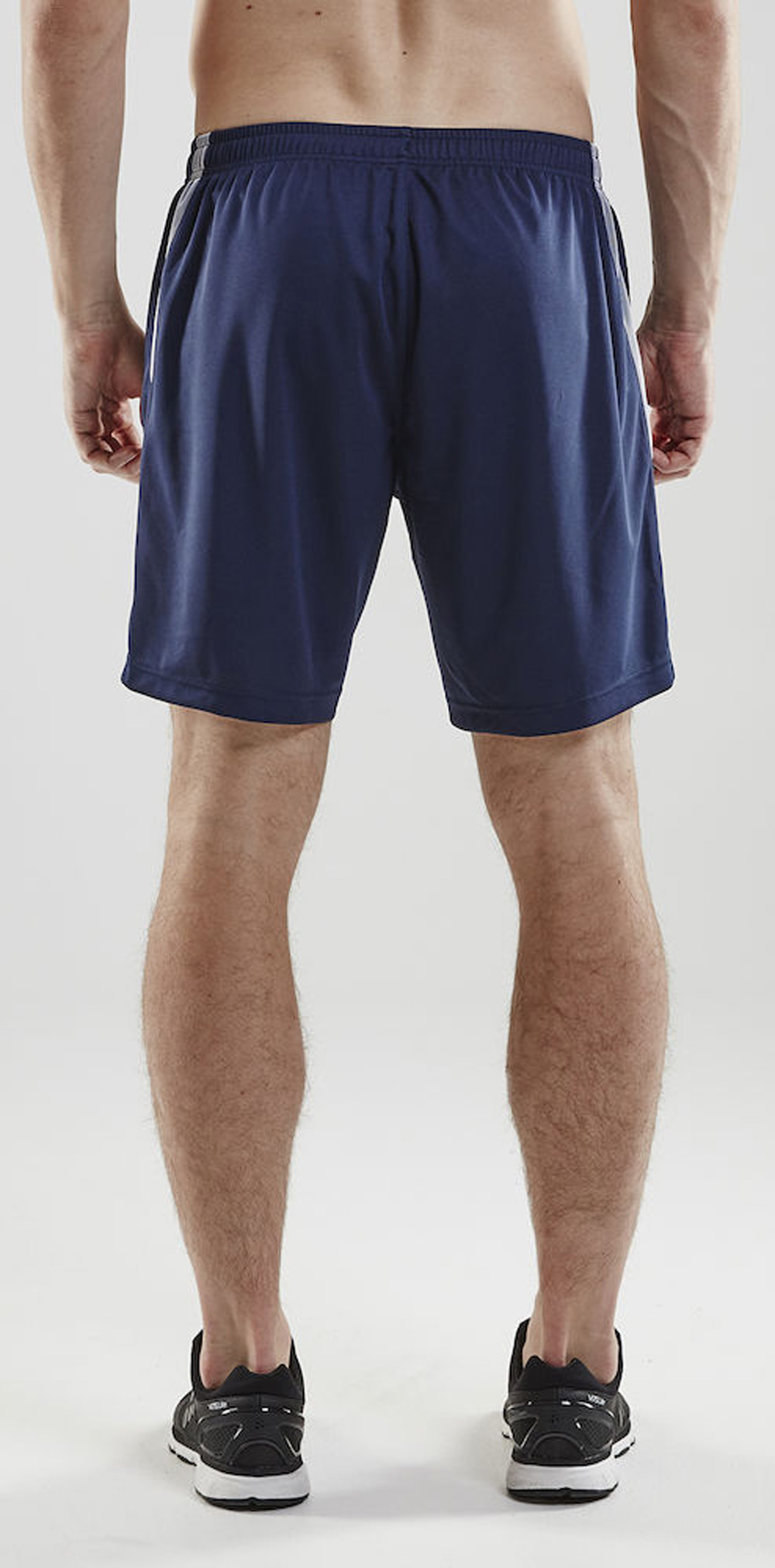 1906994-back navy