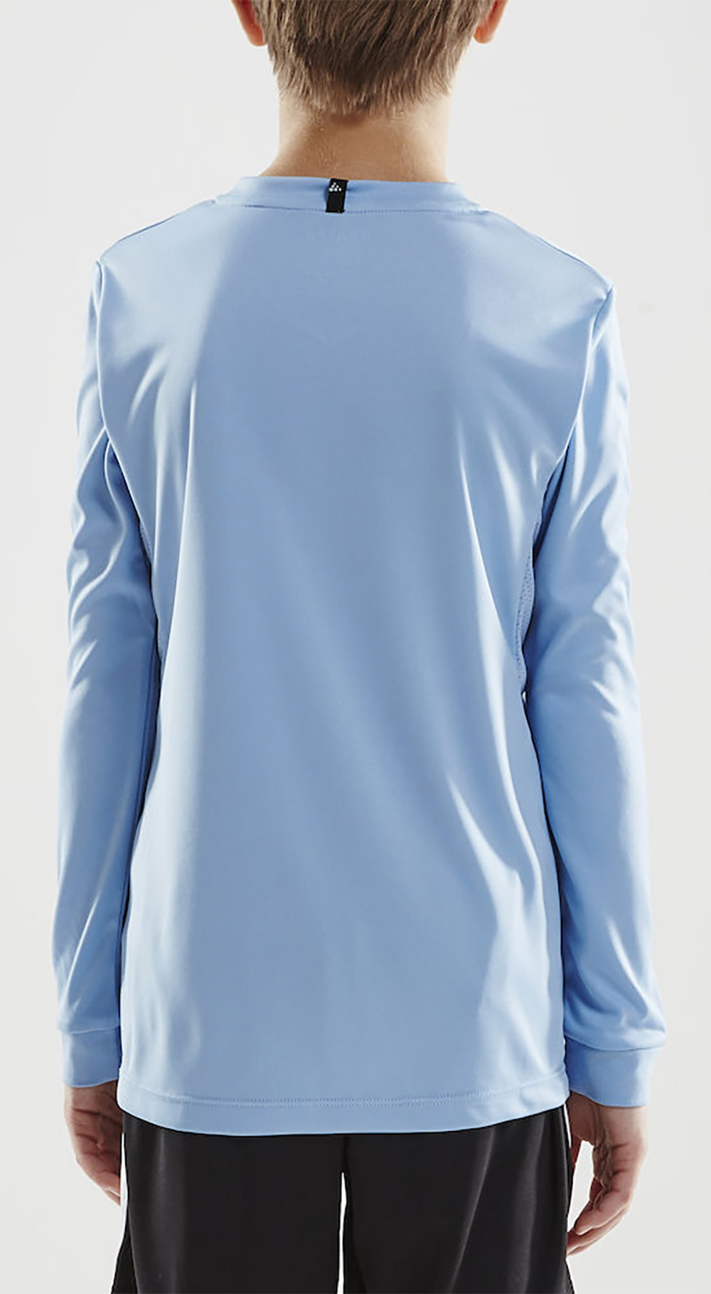 1906886-back MFF blue