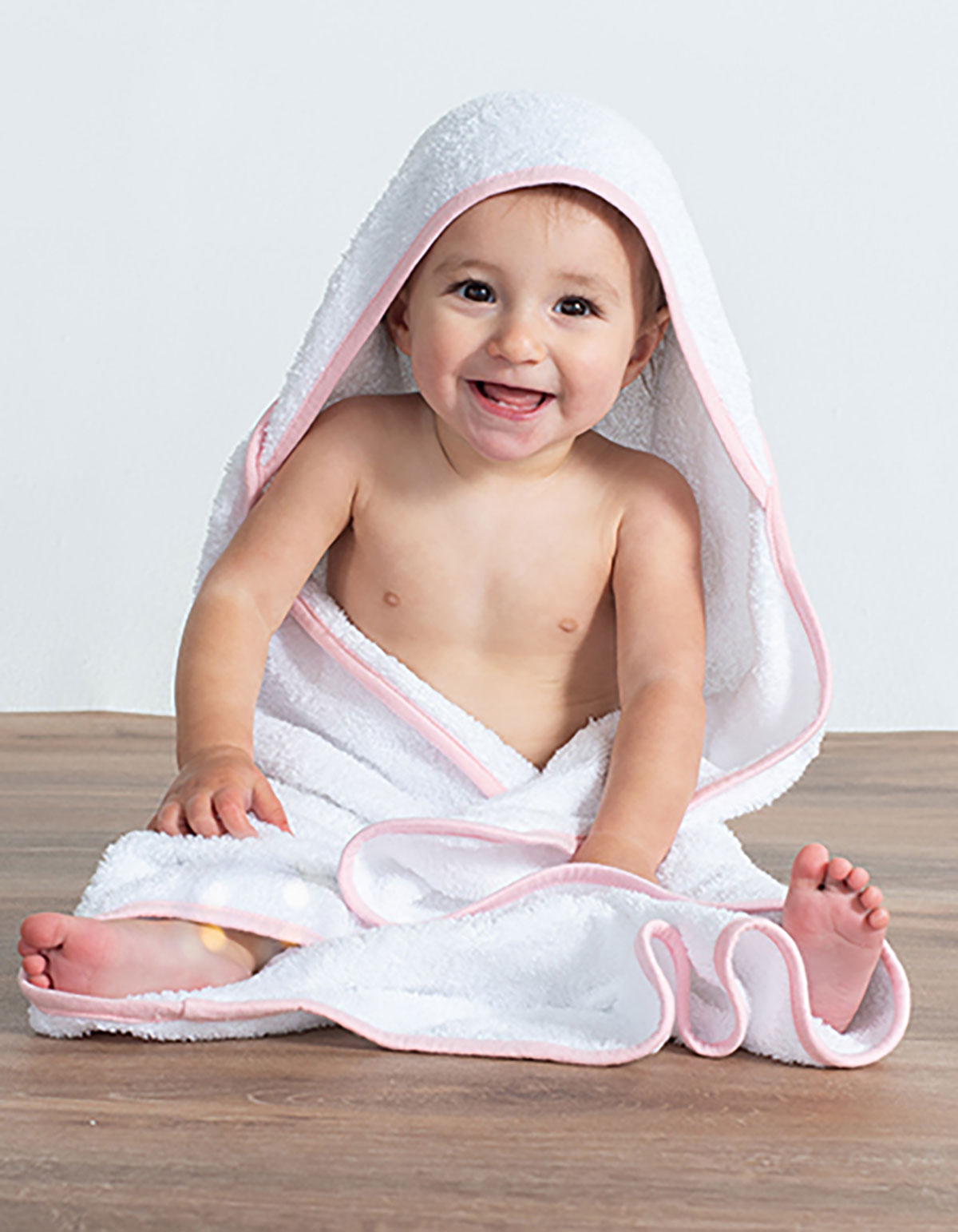 Babies-hooded-towel-model white / pink