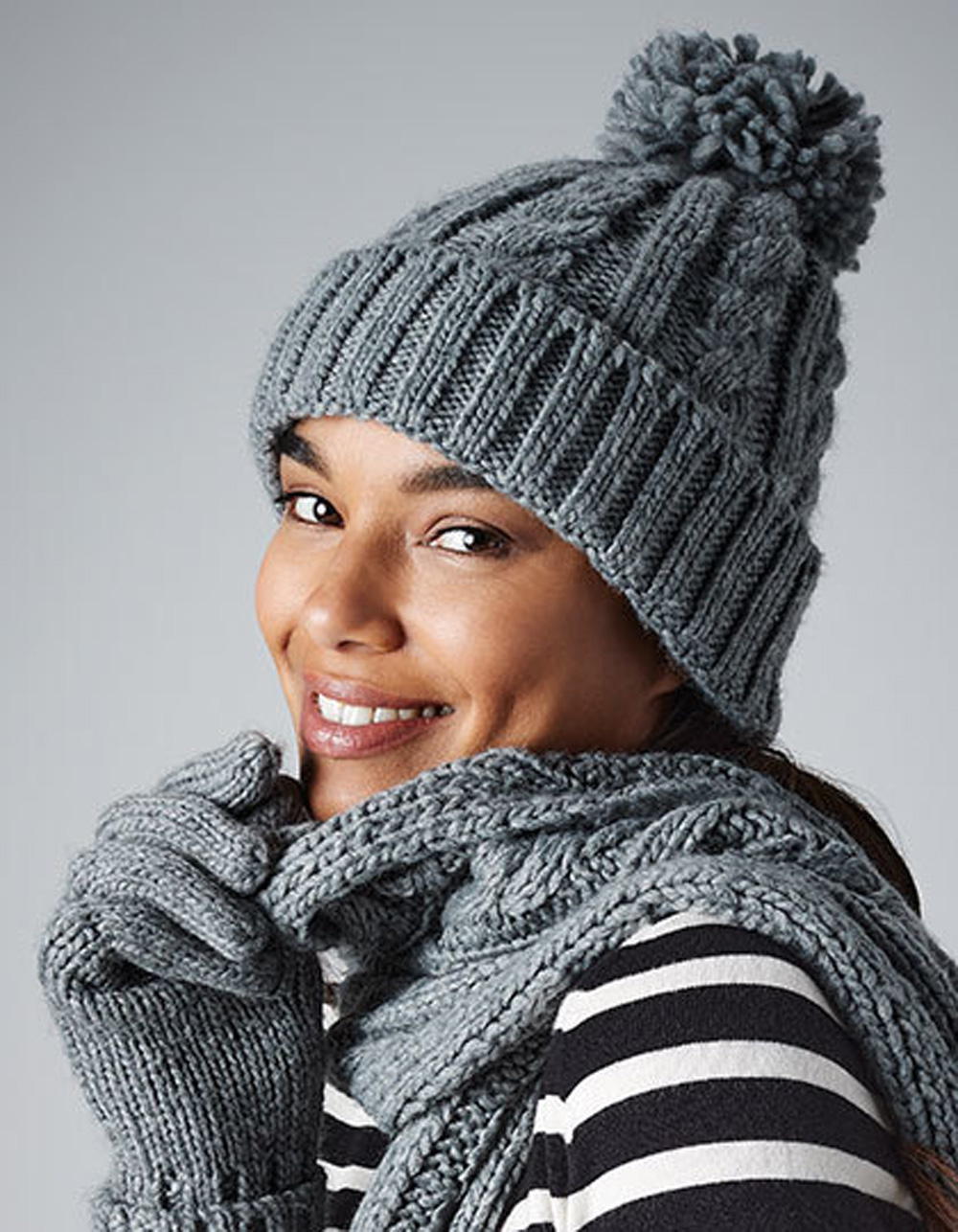 CB480-Model Cable Knit Melange Beanie Beechfield CB480